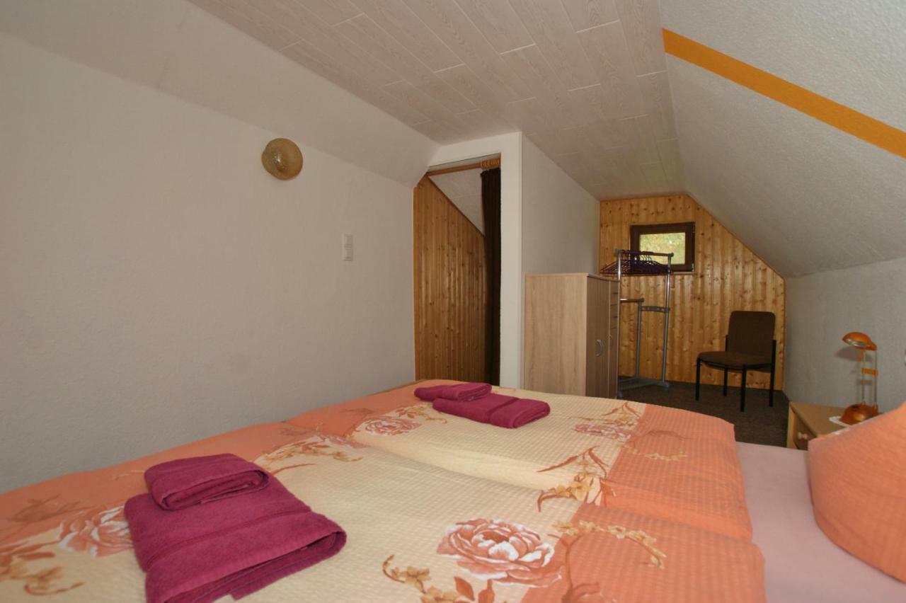 Ferienhaus Schaffrath Ehrenberg  Esterno foto